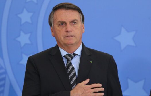 Aprovação de Bolsonaro cai de 41% para 35%, diz pesquisa