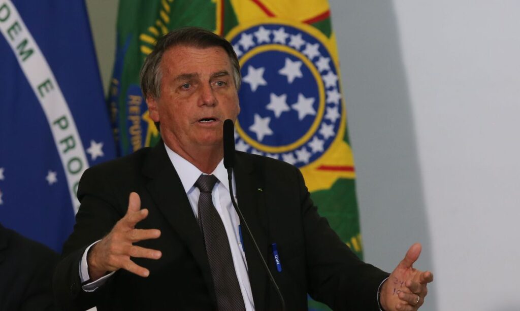 Bolsonaro diz que deve vetar dinheiro para o fundo partidário: “não será sancionado”