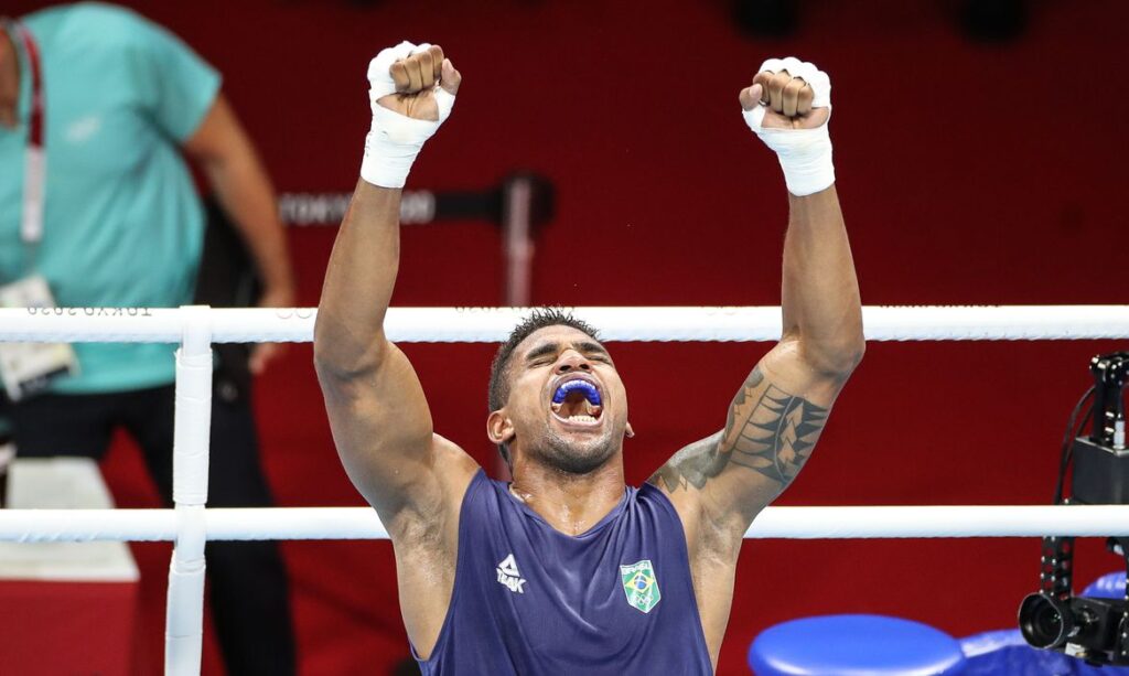 Boxe brasileiro garante medalha no oitavo dia da Olimpíada de Tóquio