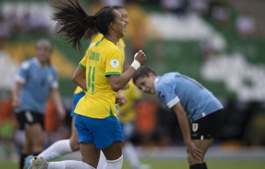 Brasil derrota Uruguai e mantém 100% de aproveitamento na Copa América