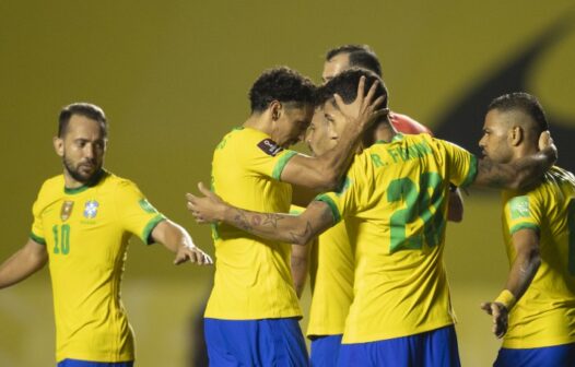 Com gol de Firmino, Brasil vence Venezuela e segue 100% nas eliminatórias