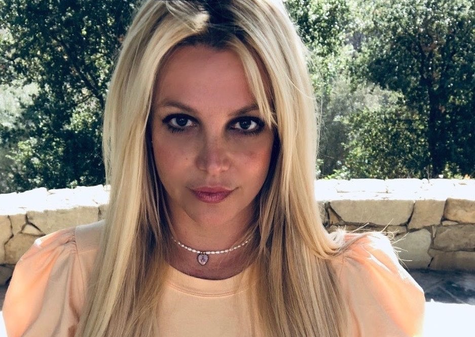 Britney Spears completa 40 anos e fãs comemoram