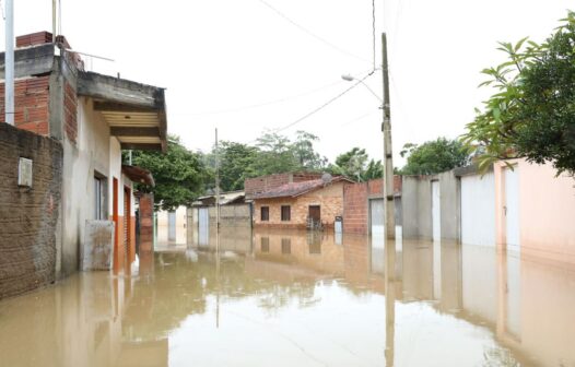 Caixa vai liberar FGTS para cidades atingidas pelas chuvas na BA e MG