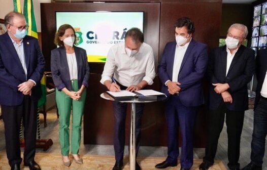Camilo assina memorandos para instalação de usina de hidrogênio verde e novo complexo solar no Ceará