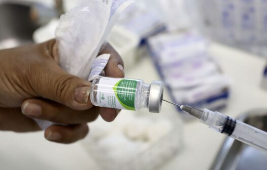 Vacina contra a gripe em 2022 também vai imunizar contra cepa H3N2