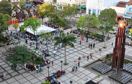 Campanha no Centro de Fortaleza realiza sorteio de caminhões de prêmios, motos e bicicletas