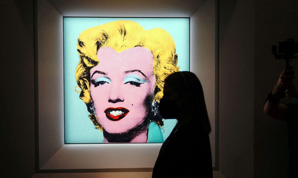 Obra Marilyn, de Warhol, é vendida por US$ 195 milhões em leilão