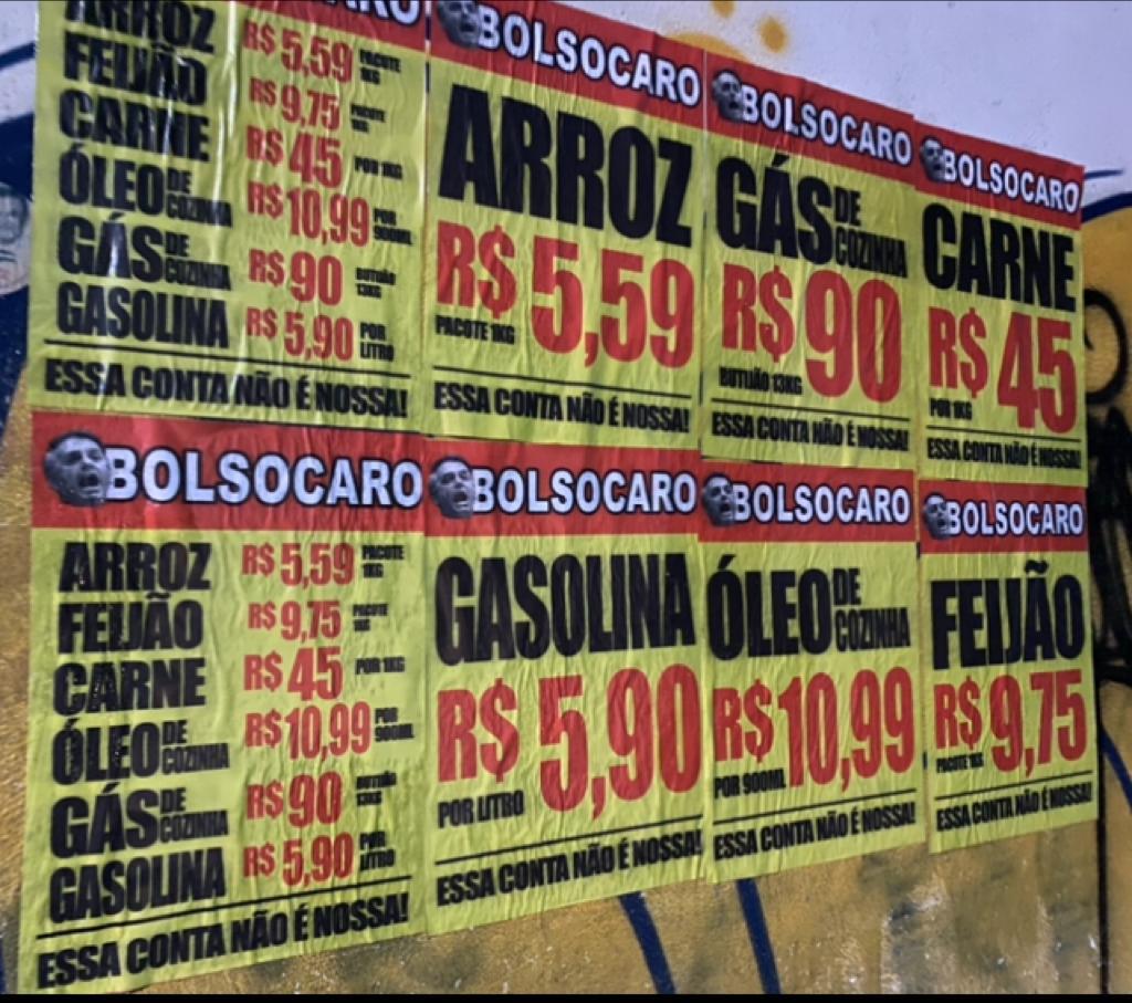 Cartazes em Fortaleza criticam Bolsonaro sobre alta nos preços de alimentos e combustíveis