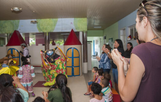 Crianças deficientes de abrigos ganham novo espaço de tratamento em Fortaleza