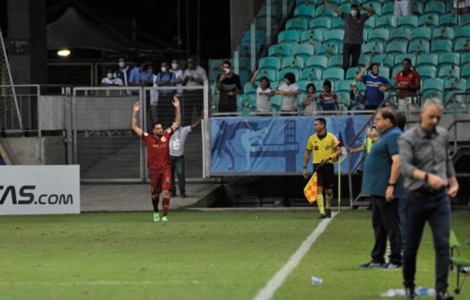 Ceará sai na frente, mas cede empate para o Bahia no reencontro com Guto Ferreira