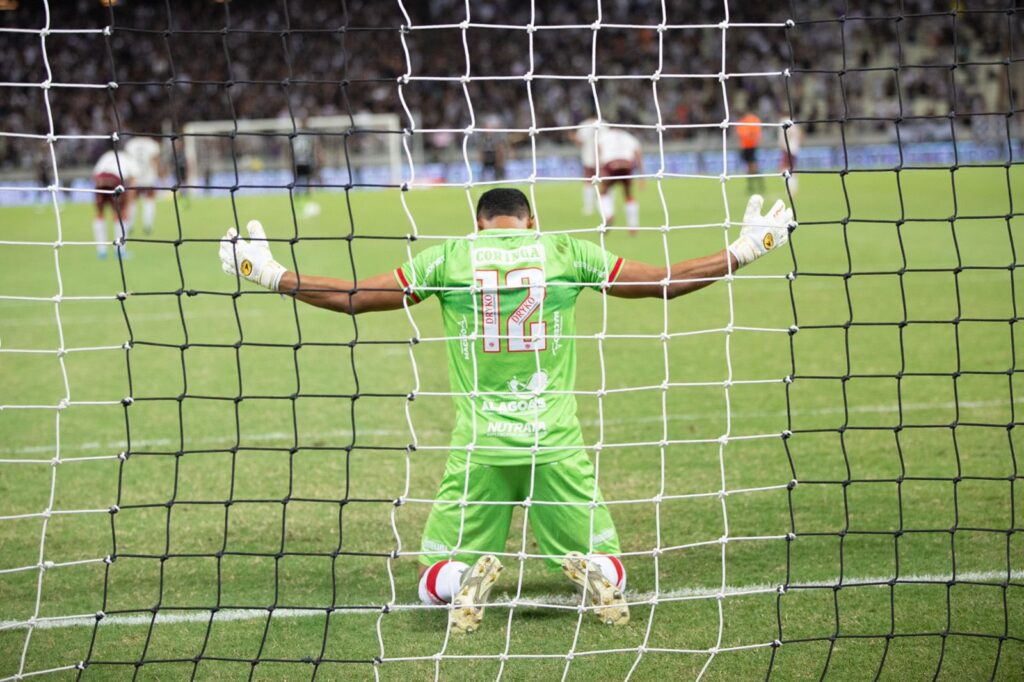 Ceará perde para o CRB nos pênaltis e está eliminado da Copa do Nordeste