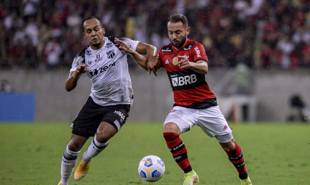 Em jogo de Castelão cheio, Ceará e Flamengo duelam para espantar má fase no Brasileirão