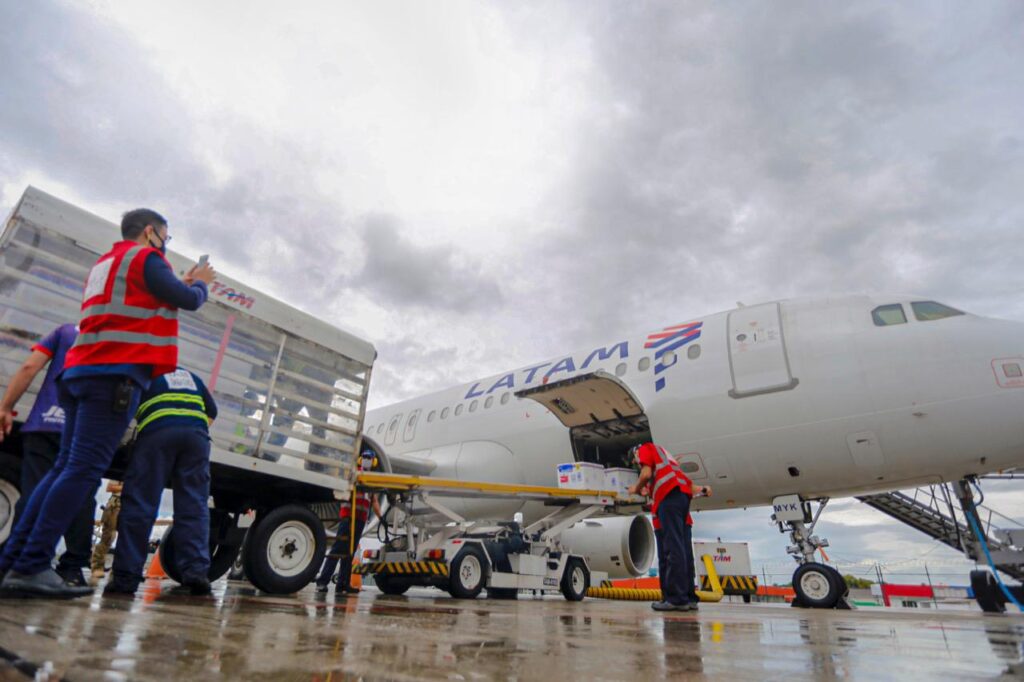 Ceará inicia distribuição do segundo maior lote CoronaVac enviado pelo Ministério da Saúde