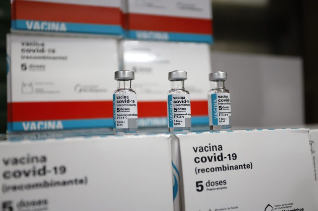 Ceará recebe mais de 440 mil doses de vacinas contra covid-19 nesta quarta (1º)