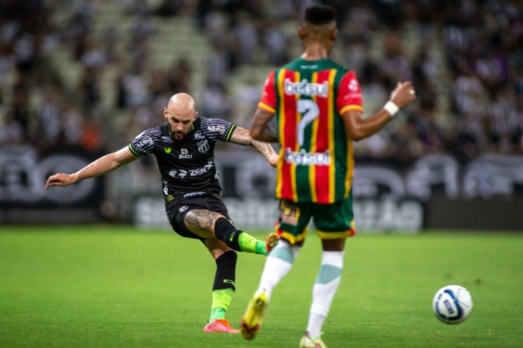 Ceará fica no empate com o Sampaio Corrêa em casa, mas segue na liderança do Grupo B da Copa do Nordeste