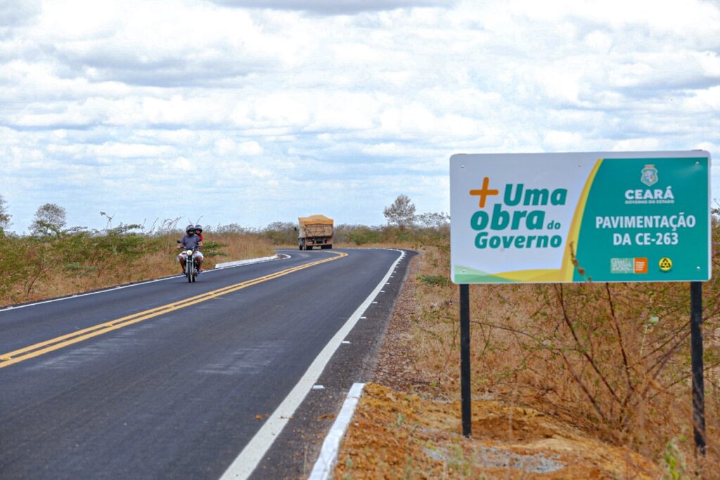 Ceará vai recuperar 80 trechos de rodovias do Ceará, anuncia Izolda Cela