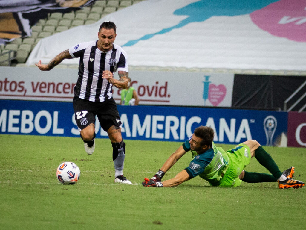 AO VIVO: acompanhe a transmissão de Arsenal de Sarandí x Ceará pela Copa Sul-Americana