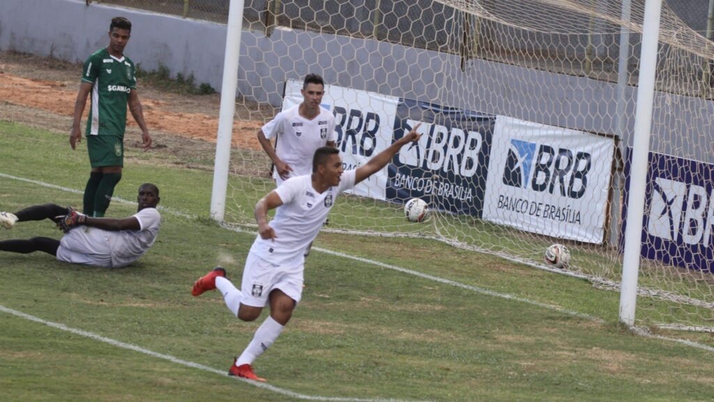 Saiba onde assistir Ceilândia x Gama, hoje (14), pelo Campeonato Brasiliense