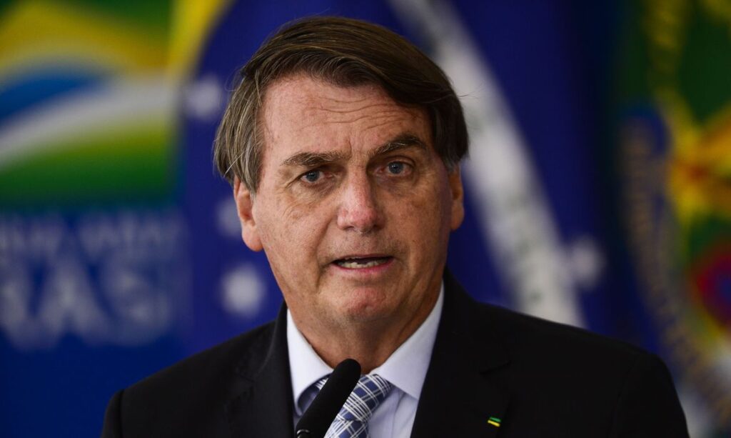 “Lockdown não é remédio”, diz Bolsonaro criticando as medidas tomadas por governadores