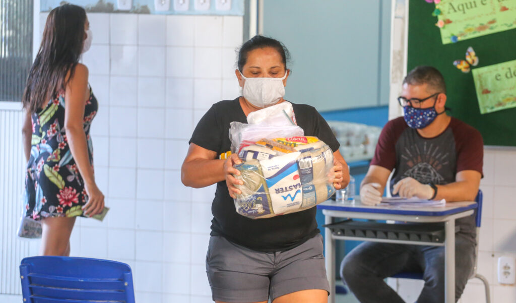 Começa hoje a distribuição de cestas básicas para beneficiários do Bolsa Família