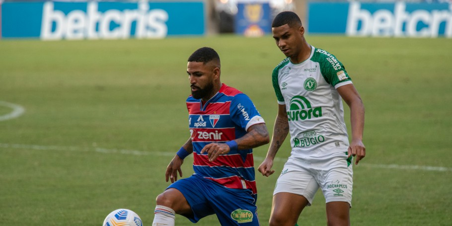 Fortaleza enfrenta a Chapecoense neste sábado (16): veja as escalações e saiba onde assistir