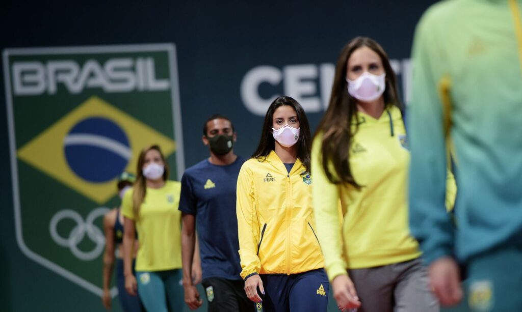 Olimpíada de Tóquio: COB apresenta uniformes oficiais para a delegação brasileira