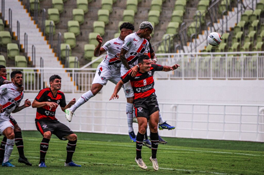 Com gol pitoresco, Ferroviário bate o Atlético Cearense pela Série C