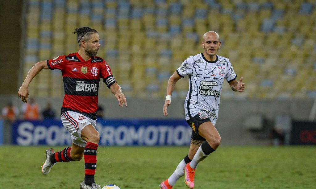 Com tabu de 9 jogos, Corinthians recebe o Flamengo em São Paulo