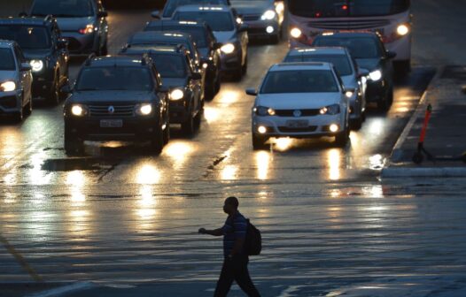 Governo envia avisos de multa a 40 mil motoristas; infrações podem ser pagas com desconto