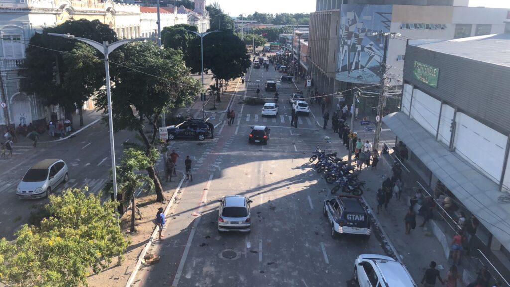 Confronto entre feirantes e Guarda Municipal no Centro de Fortaleza deixa um morto e dois feridos, afirma associação