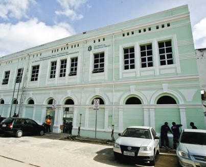 Delegado acusado de invadir escola da filha, em Fortaleza, é afastado