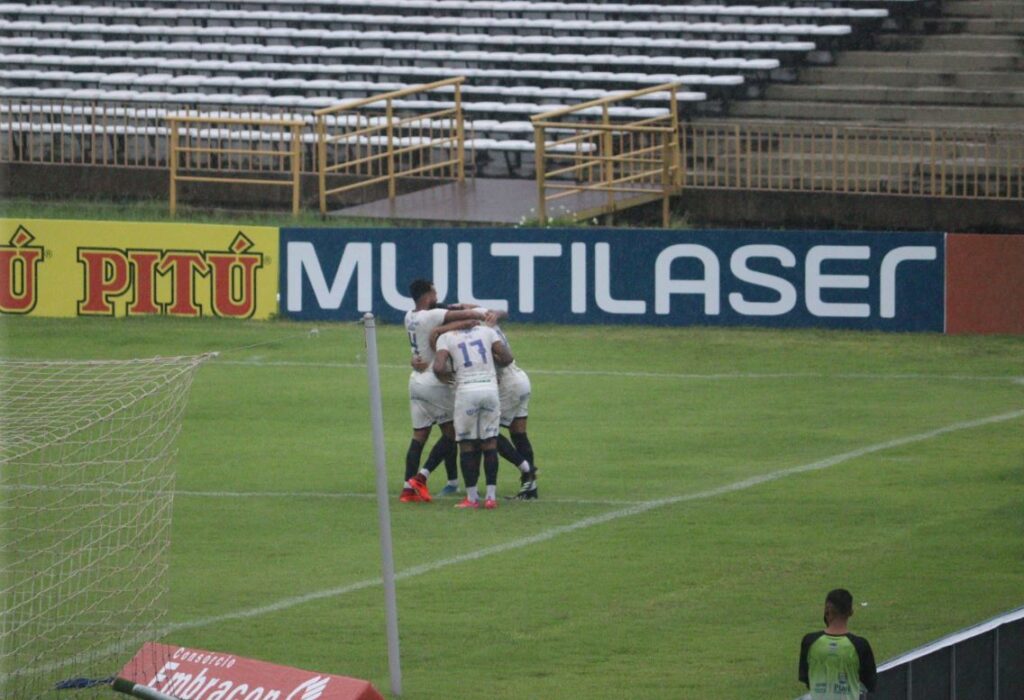 Copa do Nordeste: Fortaleza assume liderança após vitória contra 4 de Julho