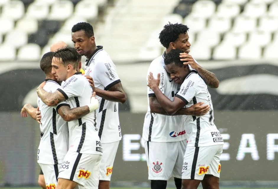 Corinthians vence Botafogo por 2 a 0 pela 27ª rodada do Brasileiro