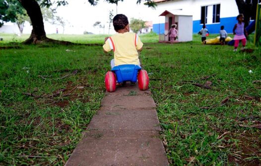 Covid-19 deixou 12 mil órfãos de até 6 anos no Brasil, mostram cartórios