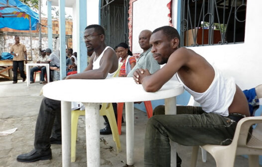 Crescem pedidos de naturalização de estrangeiros; haitianos lideram