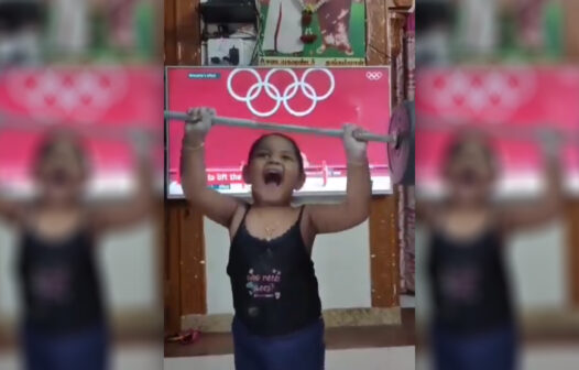 Criança imita medalhista olímpica indiana e vídeo viraliza nas redes sociais