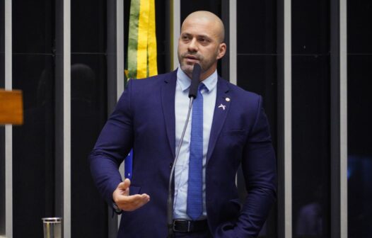 Ministro Alexandre de Moraes multa deputado Daniel Silveira em R$ 405 mil