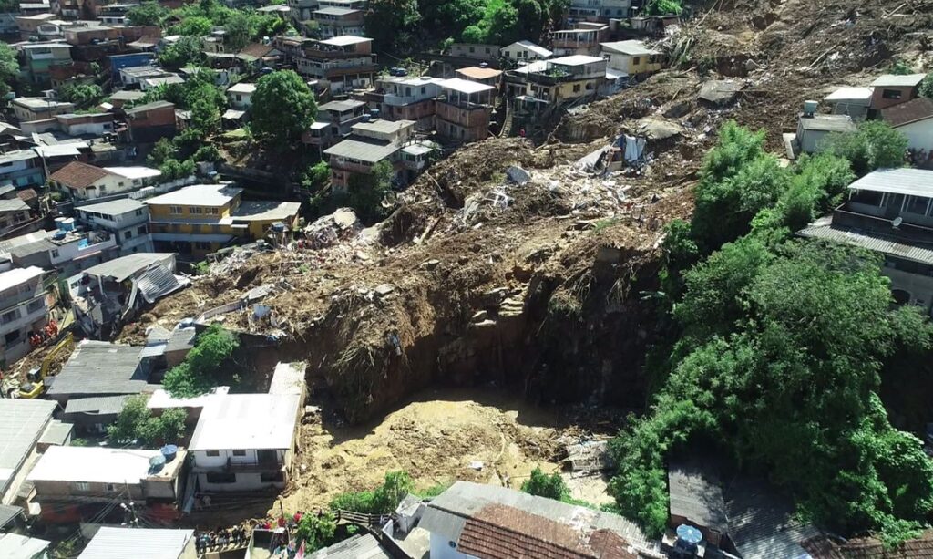 Petrópolis: Defesa Civil fez 900 análises técnicas após chuvas