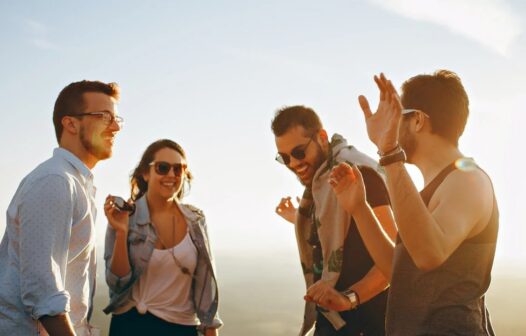 Dia do Amigo: confira lindas frases para enviar neste dia