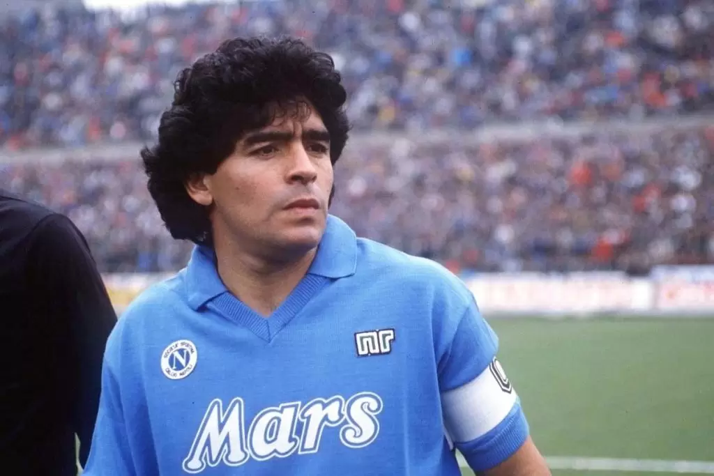 Veja quem foi Diego Maradona, maior ídolo do futebol argentino