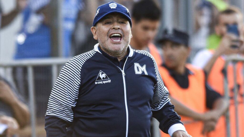 Justiça da Argentina autoriza transferência de corpo de Maradona a pedido das filhas