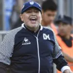 Justiça da Argentina autoriza transferência de corpo de Maradona a pedido das filhas