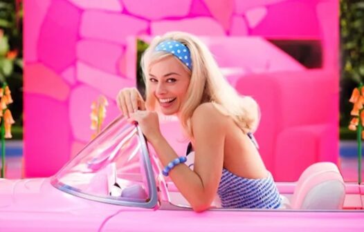 Divulgada primeira imagem de Margot Robbie como Barbie; filme deve estrear em 2023