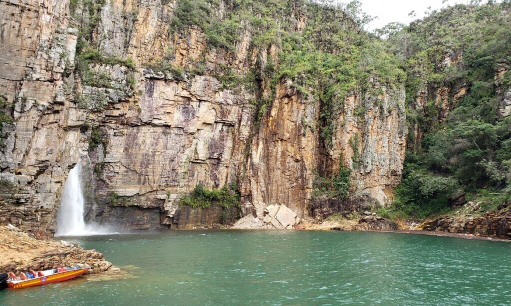 Duas pessoas morrem em novo acidente no Lago de Furnas, próximo ao Capitólio