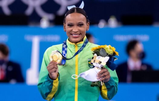 Rebeca Andrade conquista ouro no salto e faz história na Olimpíada de Tóquio