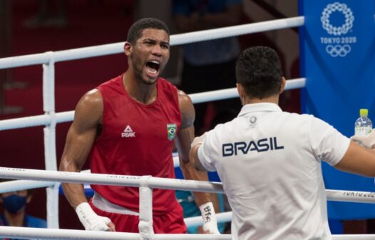 Boxeador Hebert Conceição comemora vitória com xingamentos e vídeo viraliza nas redes sociais