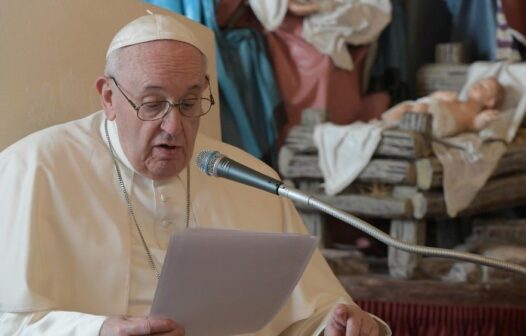 Em mensagem natalina, Papa cita reflexão do cearense Dom Helder Câmara