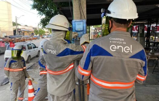 Enel é multada em R$ 19,4 milhões por falhas no atendimento a consumidores no Ceará