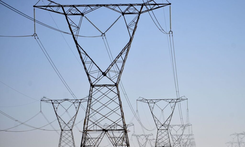 Preço da energia elétrica poderá ficar até 58% mais cara a partir de setembro