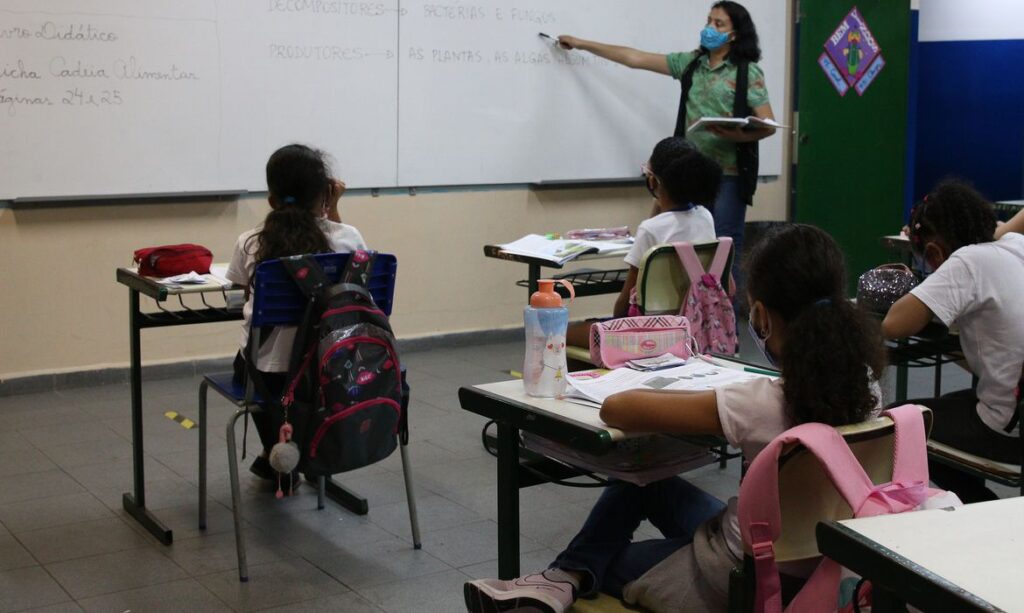 Senado aprova política de atenção à saúde mental nas escolas